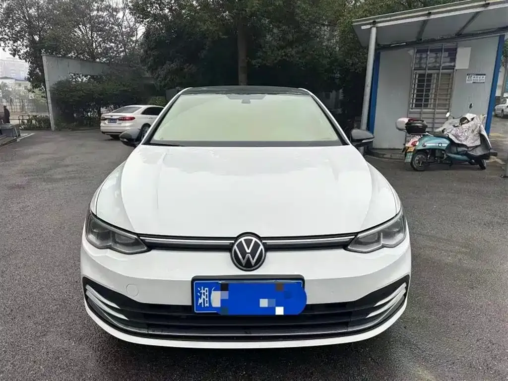 Volkswagen Golf 2022 из CN, фото 1