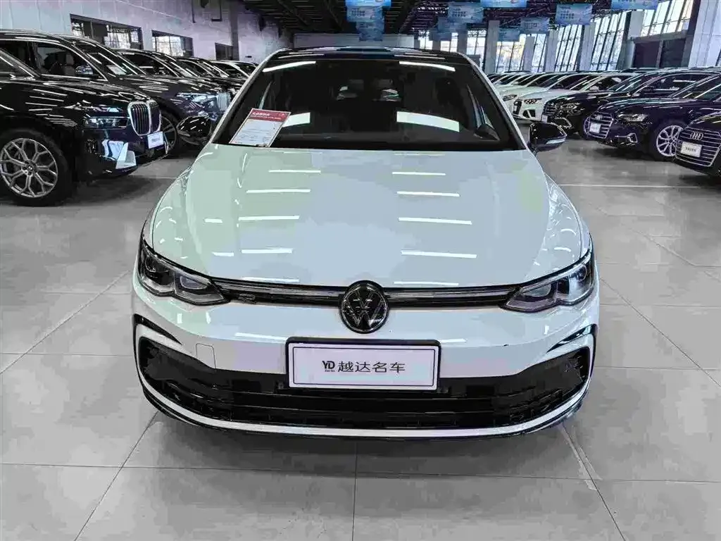 Volkswagen Golf — фото 9