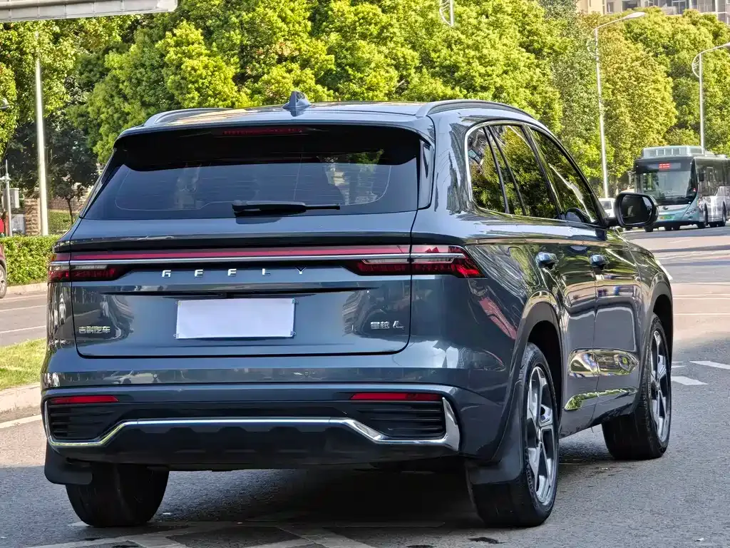 Geely Xingyue L — фото 10