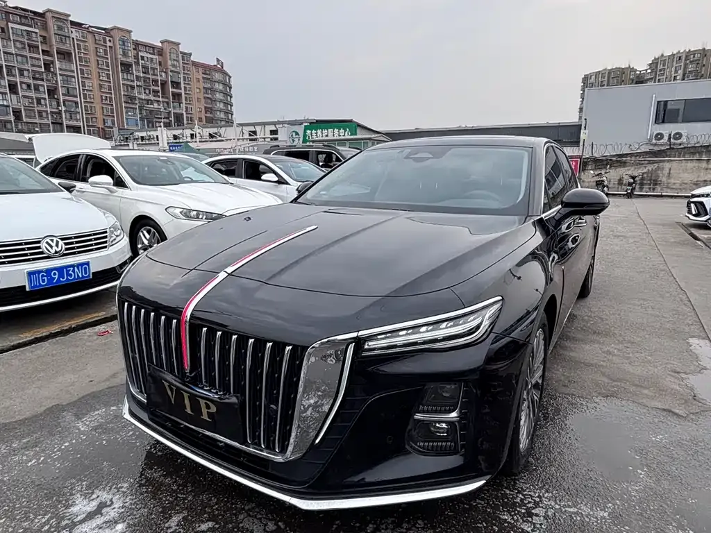 Hongqi H5 — фото 1