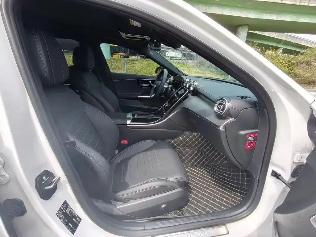 Mercedes-Benz C-Class 2024 из CN, фото 3