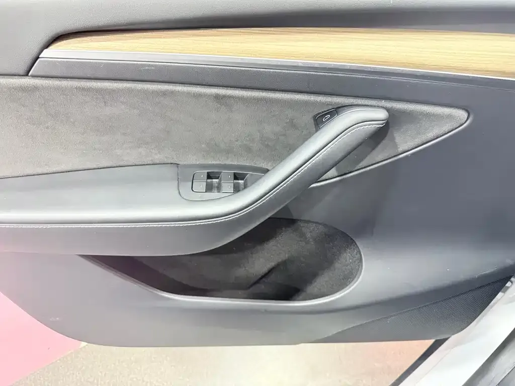 Tesla Model Y 2022 из CN, фото 8