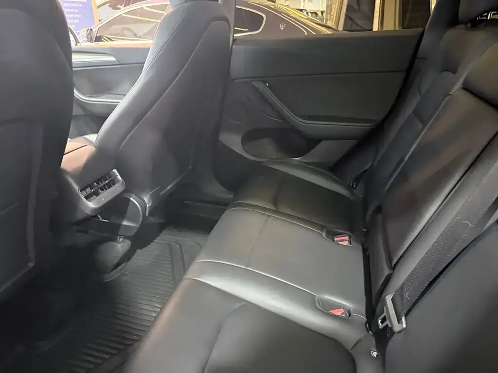 Tesla Model Y 2022 из CN, фото 6