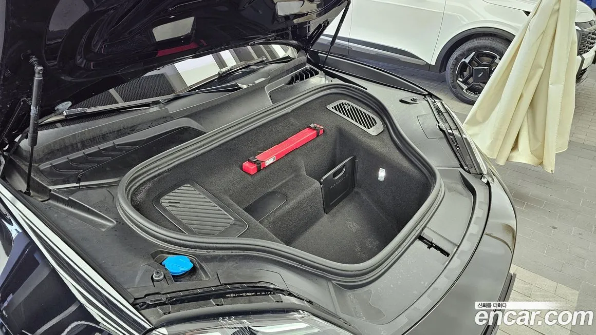 Porsche Macan 2025 из KR, фото 8