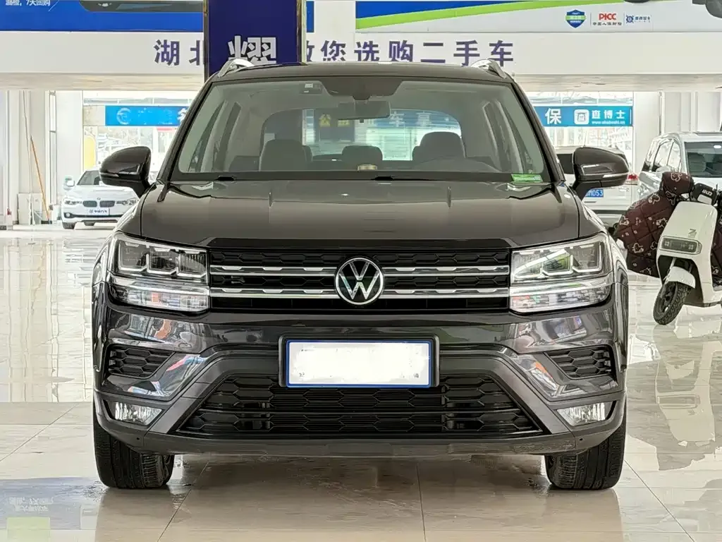 Volkswagen Tharu — фото 4