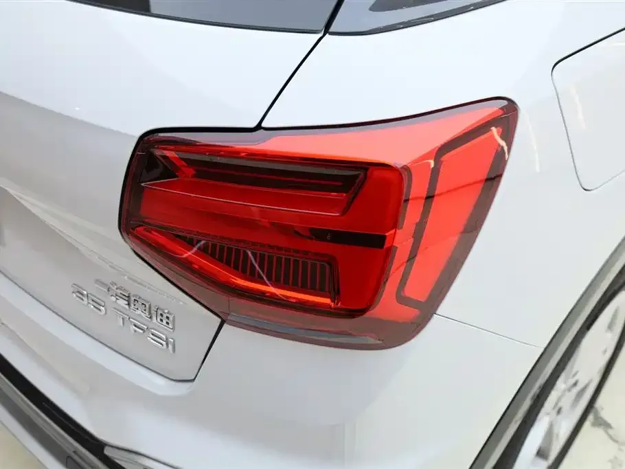 Audi Q2L 2023 из CN, фото 9