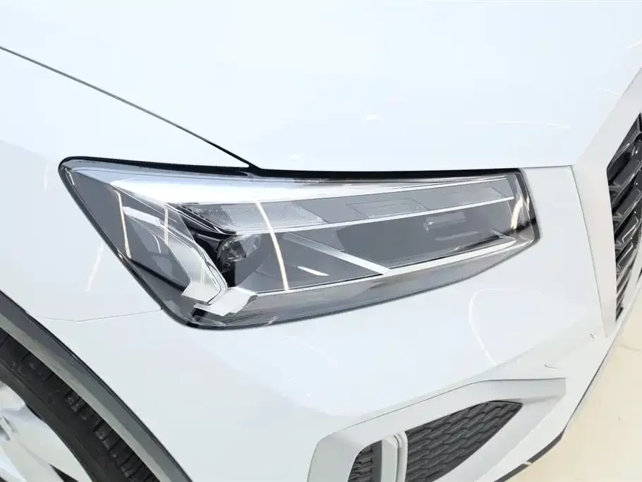 Audi Q2L 2023 из CN, фото 4