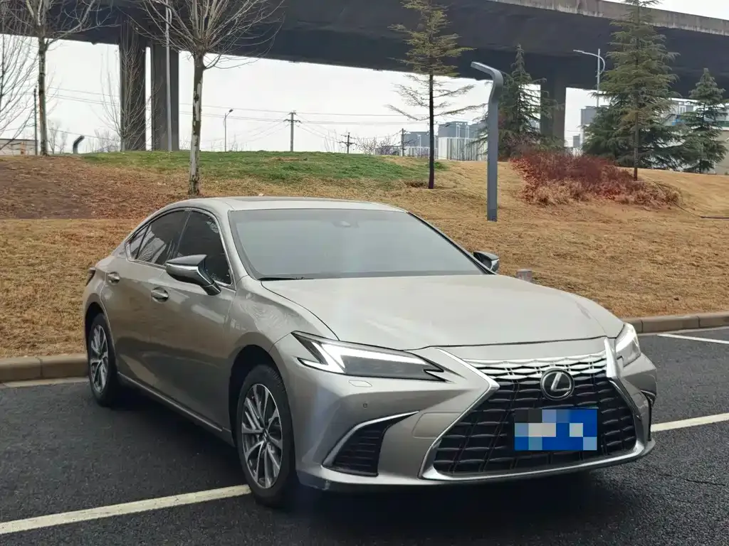 Lexus ES 2025 из CN, фото 6