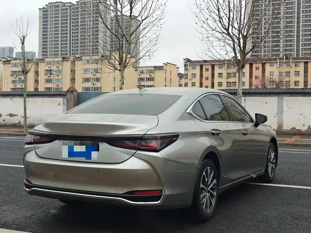Lexus ES 2025 из CN, фото 5