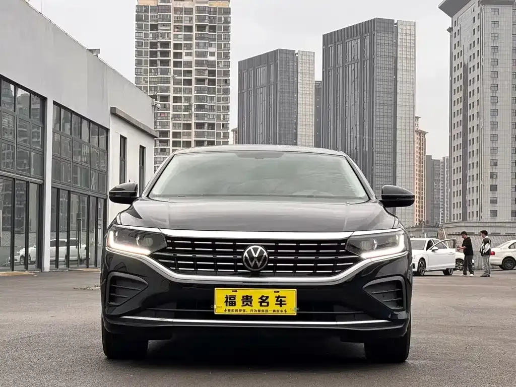 Volkswagen Passat — фото 4
