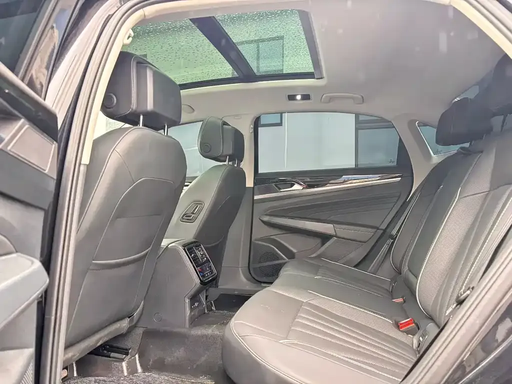 Volkswagen Passat — фото 3