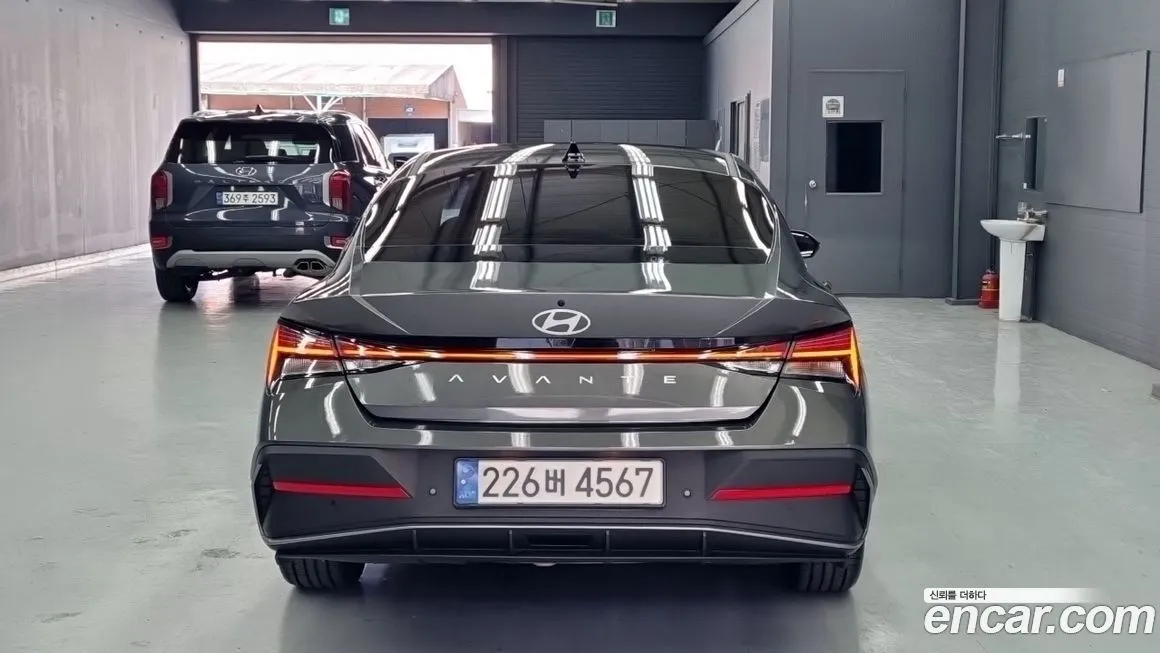 Hyundai AVANTE — фото 2