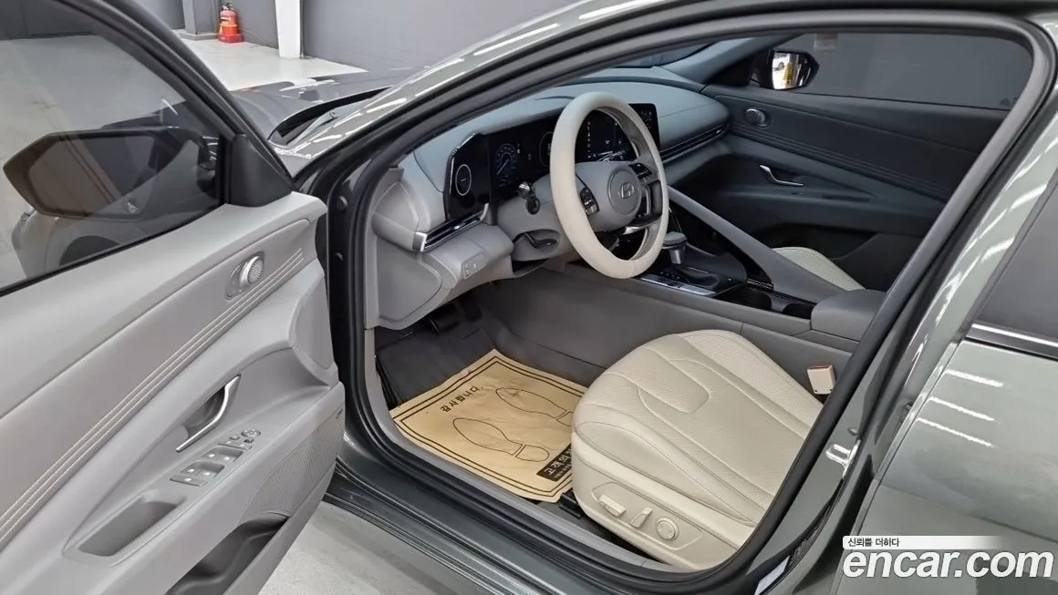 Hyundai AVANTE — фото 3