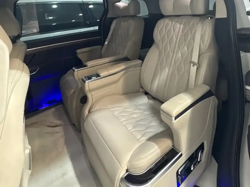 GAC Motor Trumpchi M8 — фото 8