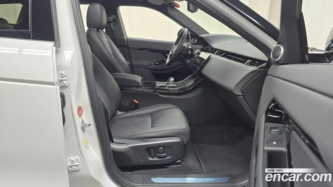 Land Rover Range Rover Evoque 2024 из KR, фото 3