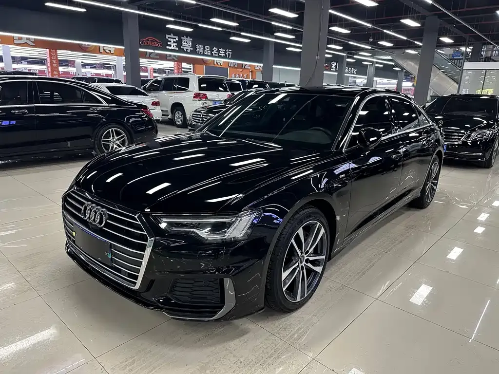 Audi A6L — фото 10