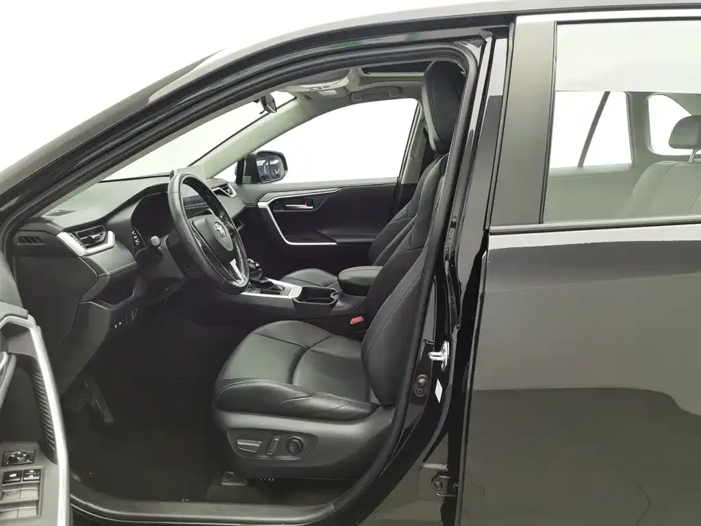 Toyota Wildlander 2022 из CN, фото 7