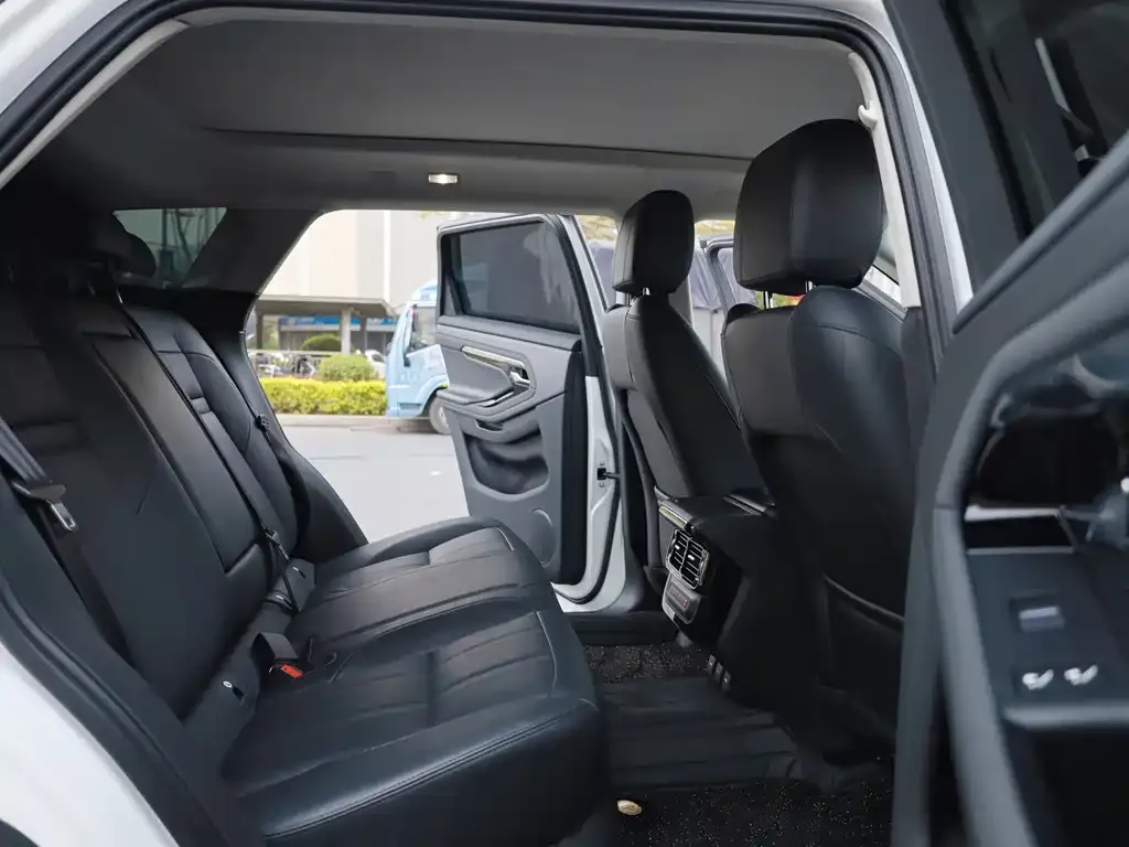 Land Rover Evoque 2022 из CN, фото 2