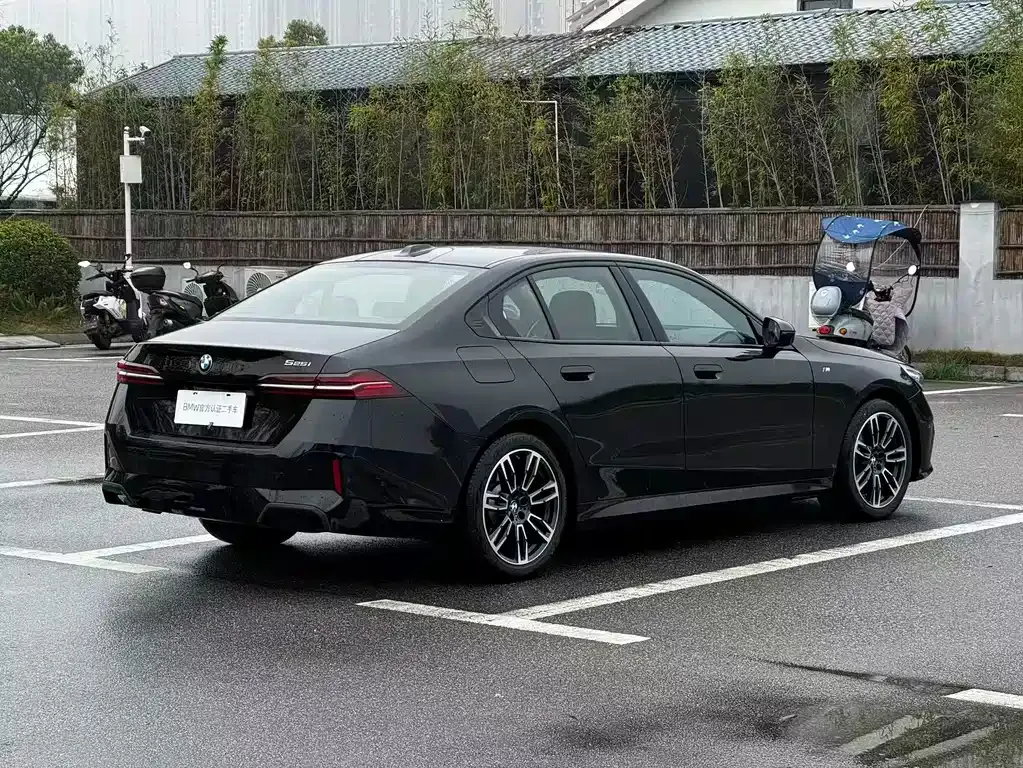 BMW 5 Series (Import) — фото 10