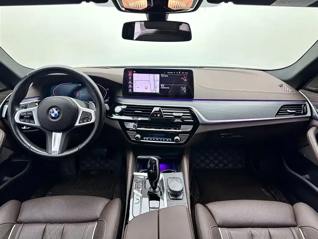 BMW 5 Series — фото 10