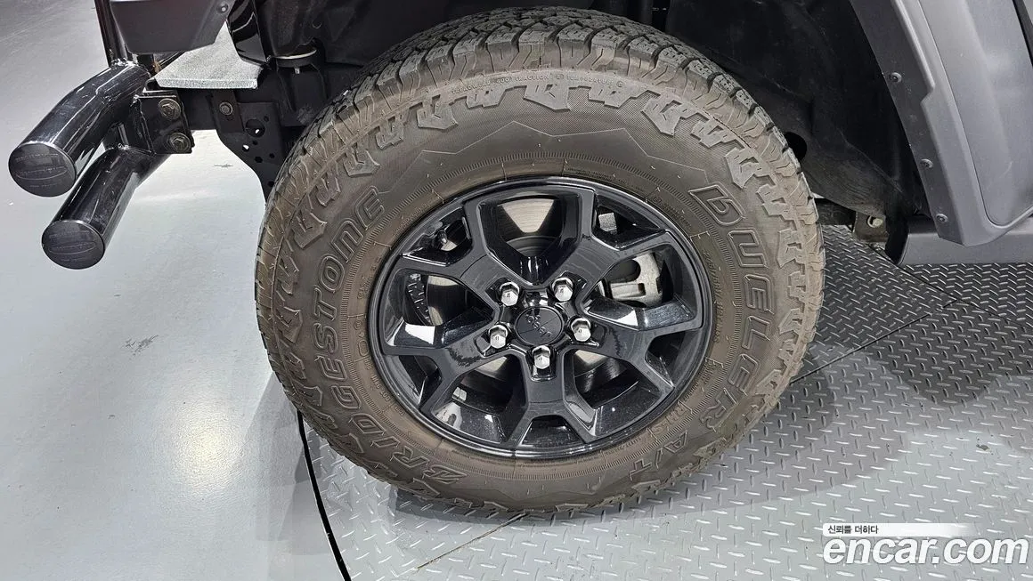 Jeep Wrangler 2021 из KR, фото 8