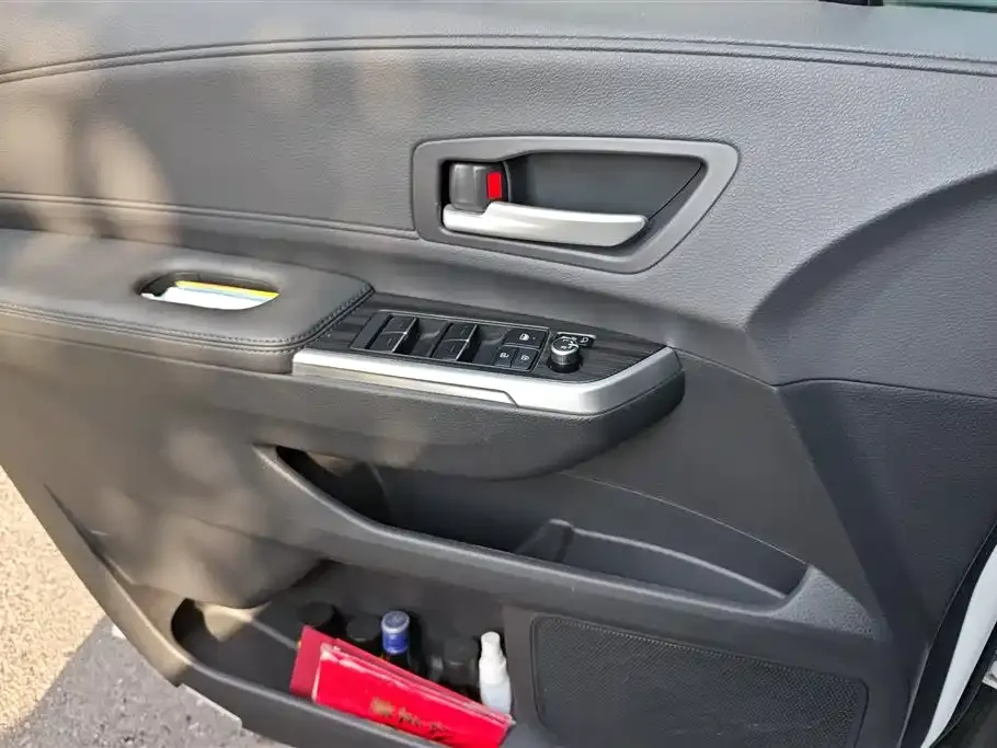 Toyota Sienna 2022 из CN, фото 2