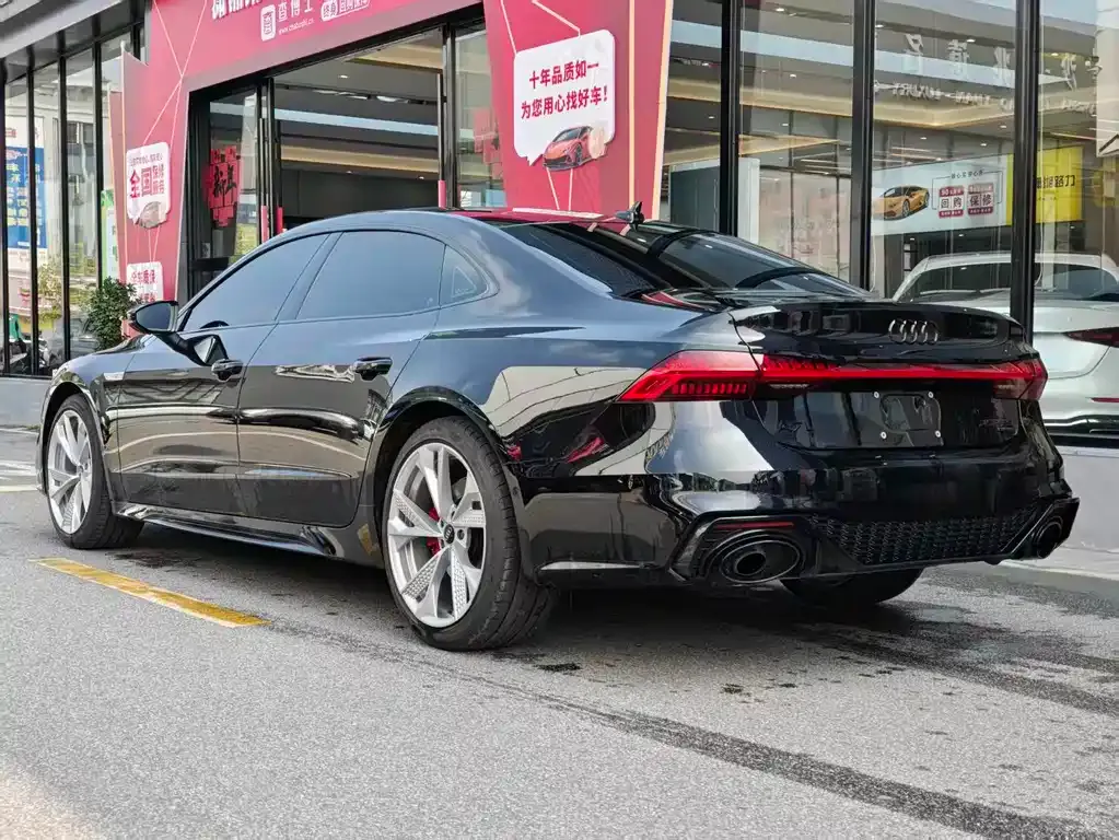 Audi A7L 2025 из CN, фото 10