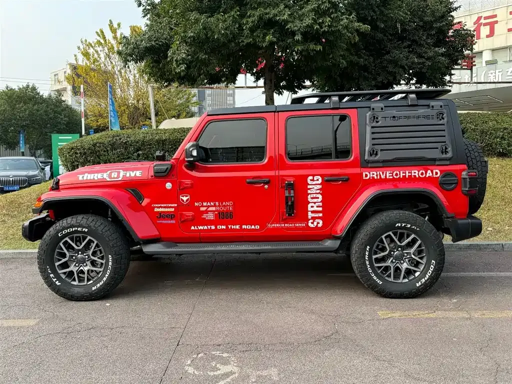 Jeep Wrangler PHEV 2021 из CN, фото 8