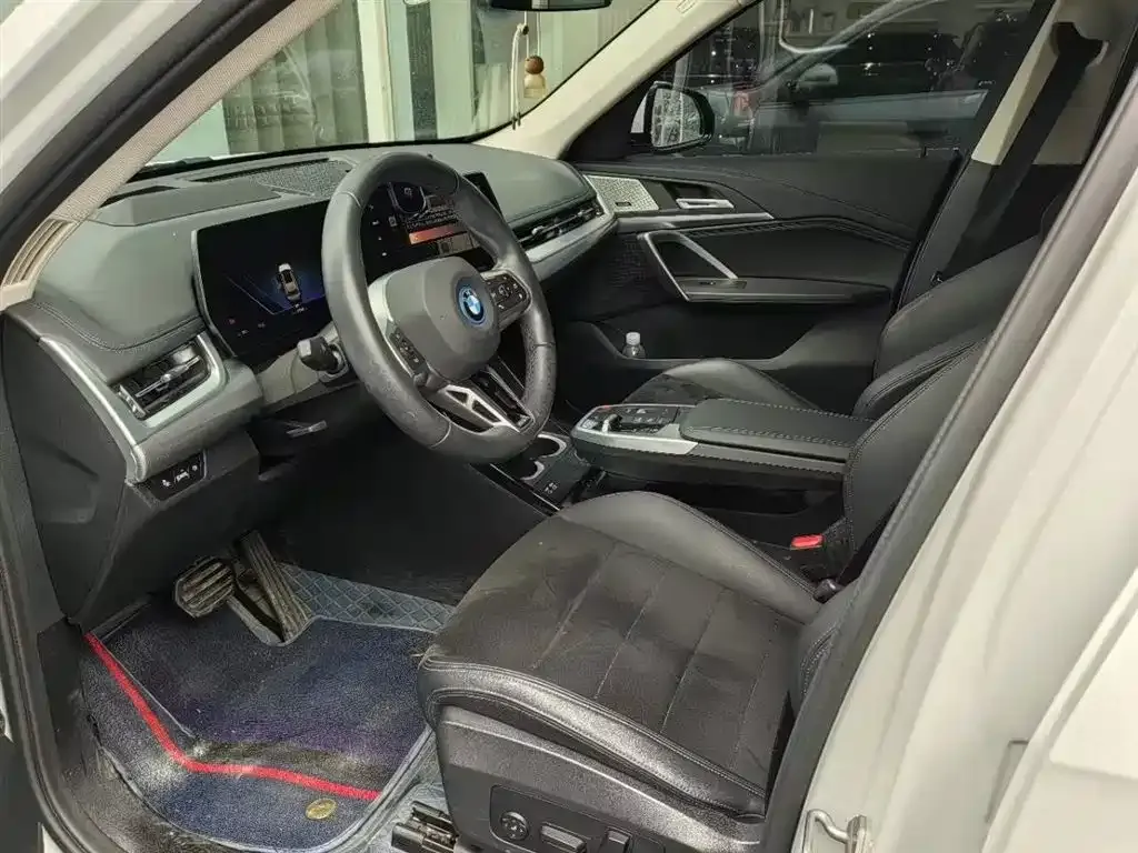 BMW iX1 2023 из CN, фото 5