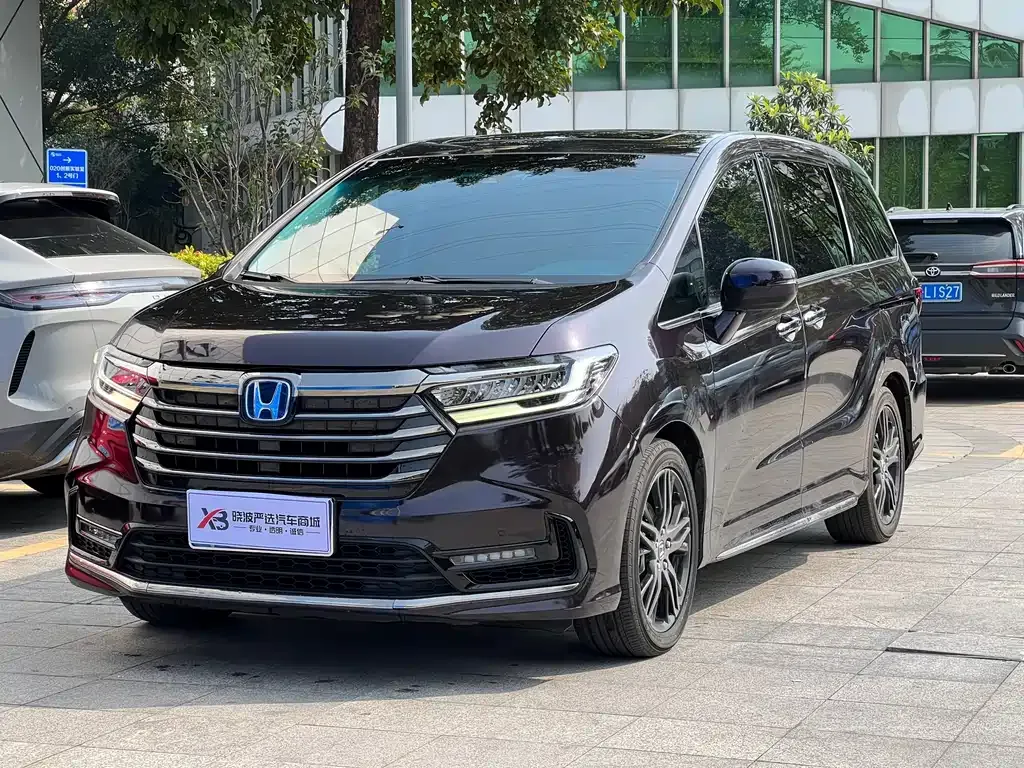 Honda Odyssey — фото 1