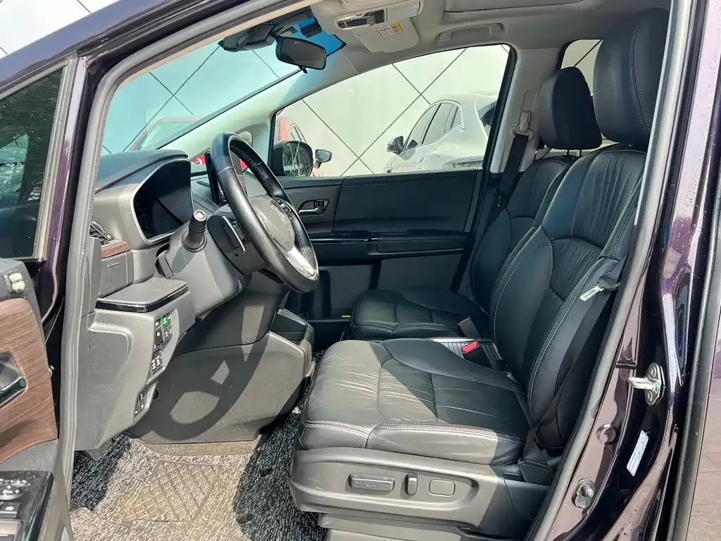 Honda Odyssey — фото 4