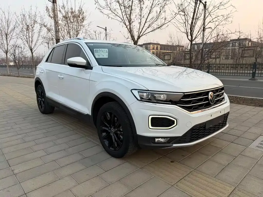 Volkswagen T-Roc — фото 8
