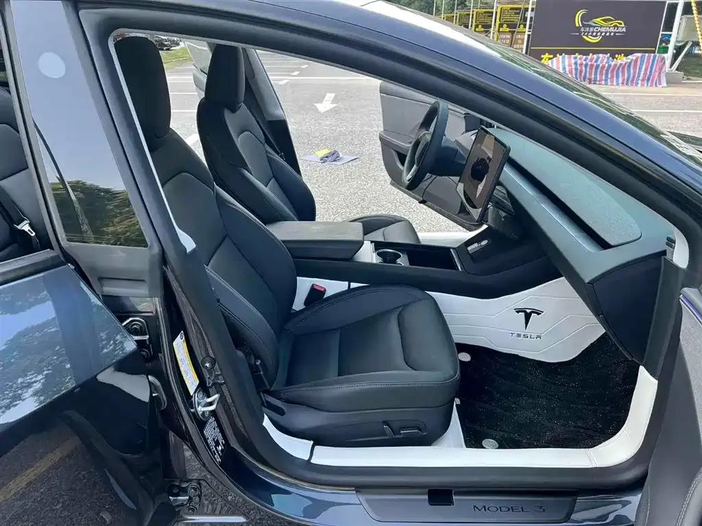 Tesla Model 3 2025 из CN, фото 4