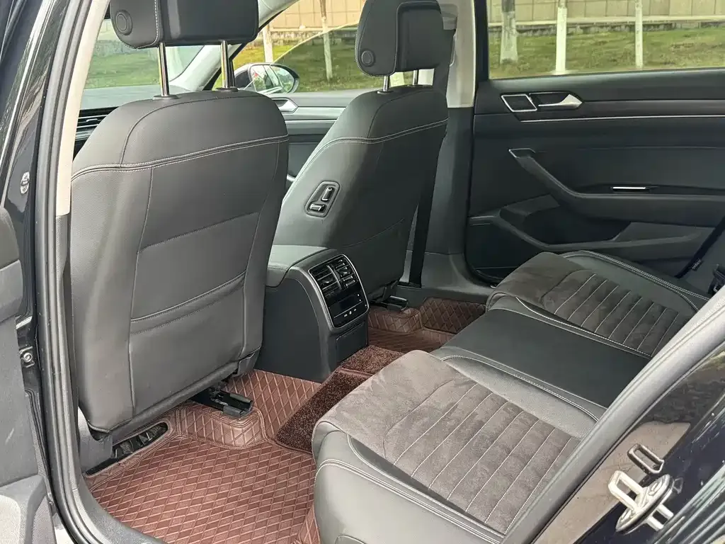 Volkswagen Magotan 2022 из CN, фото 3