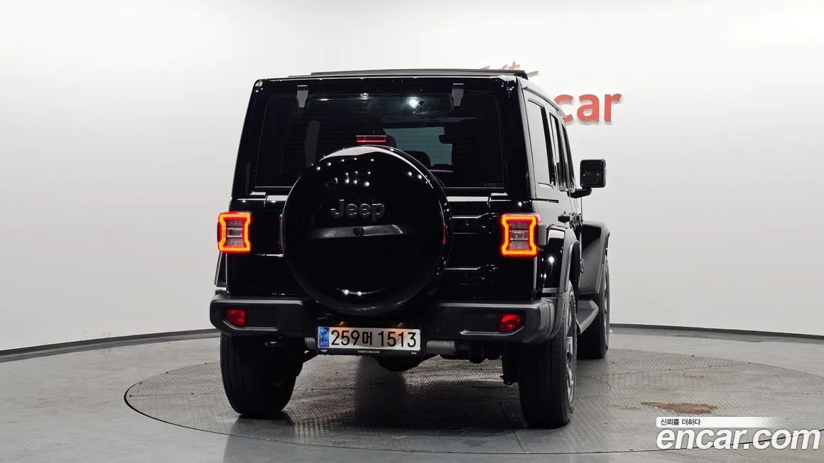Jeep Wrangler 2023 из KR, фото 9