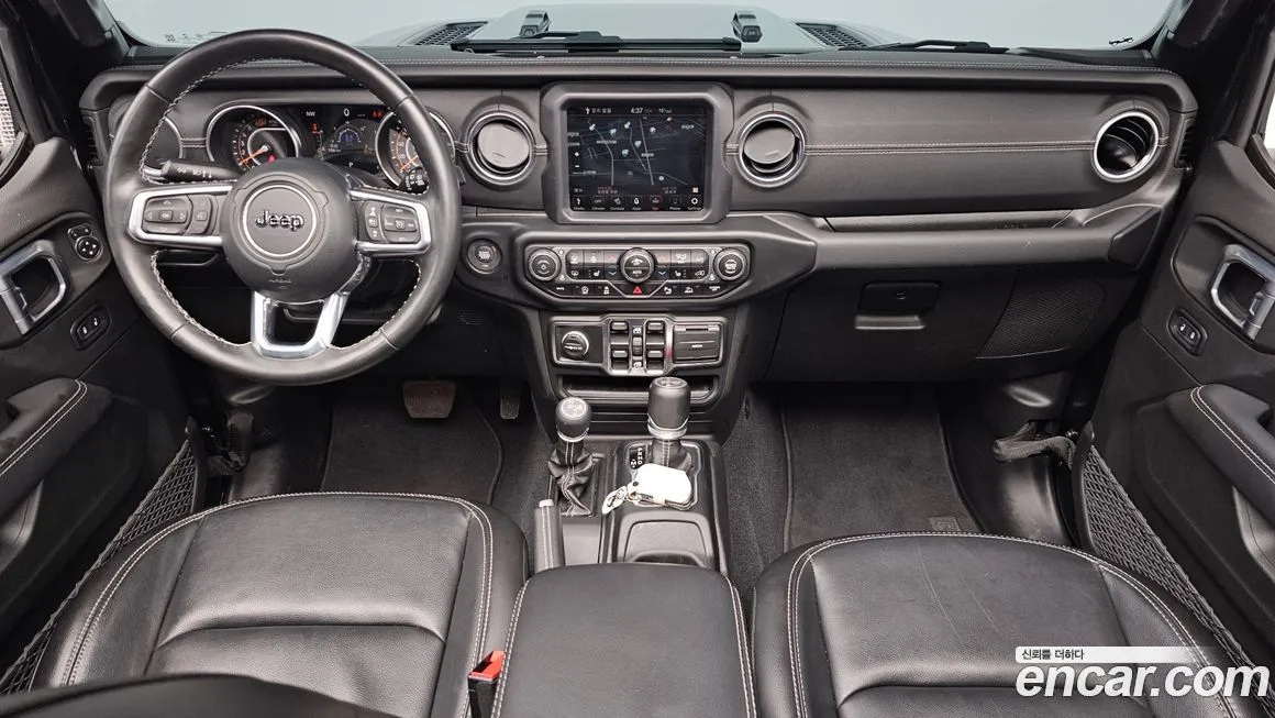 Jeep Wrangler 2023 из KR, фото 2