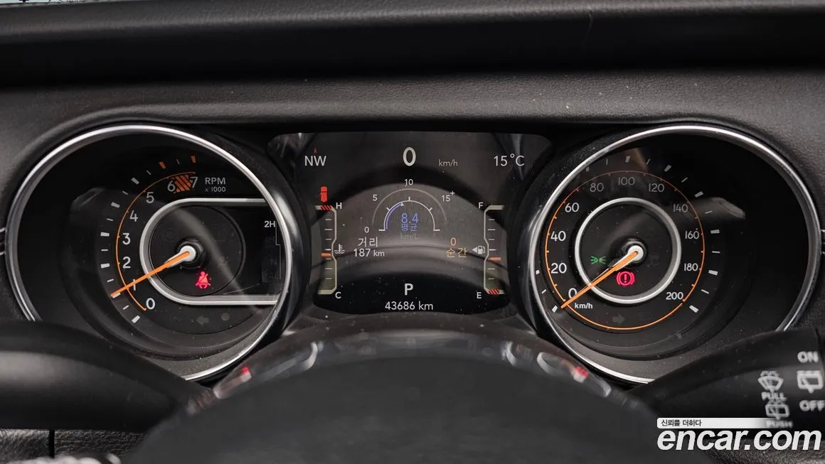 Jeep Wrangler 2023 из KR, фото 10