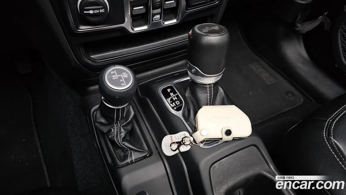 Jeep Wrangler 2023 из KR, фото 4