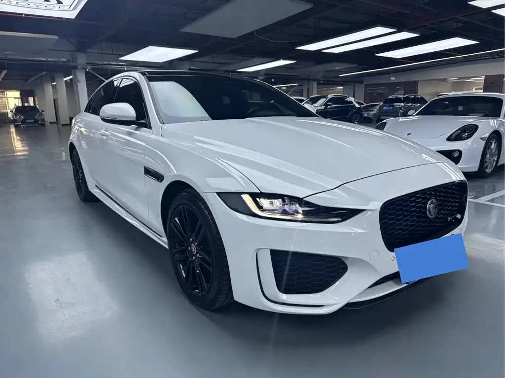 Jaguar XEL — фото 10