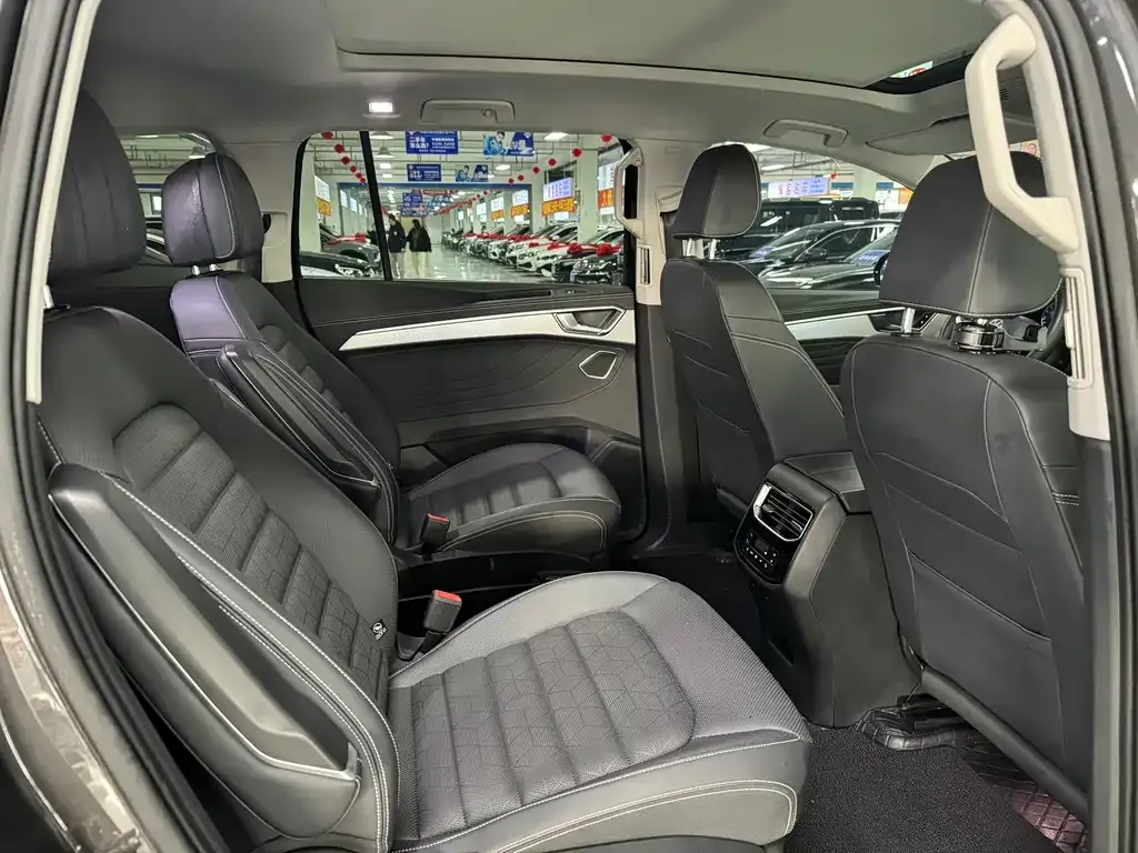 Volkswagen Talagon 2024 из CN, фото 8
