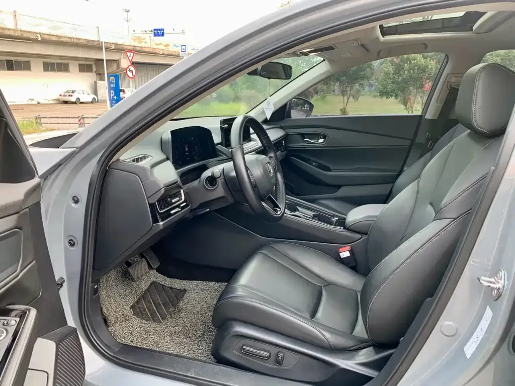 Honda Inspire — фото 2