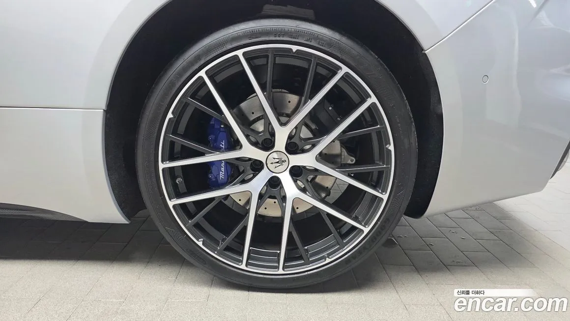 Maserati Gran Cabrio 2024 из KR, фото 8