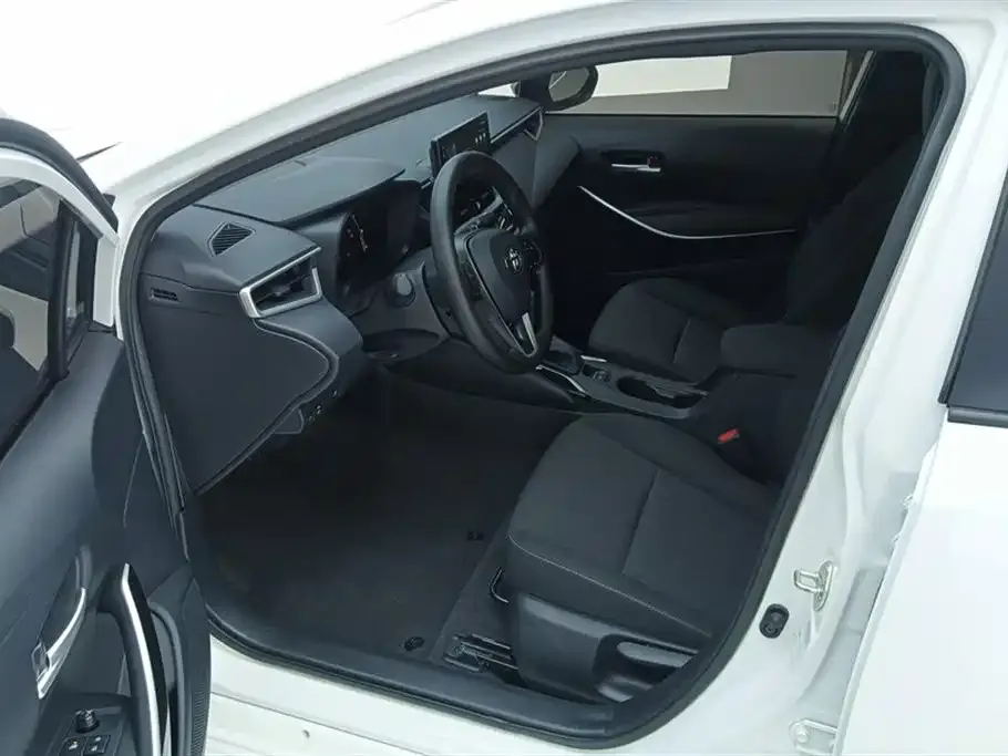 Toyota Corolla 2025 из CN, фото 5