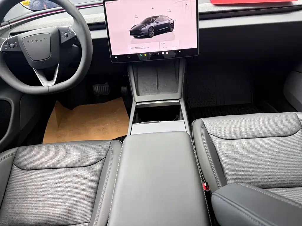 Tesla Model 3 — фото 3