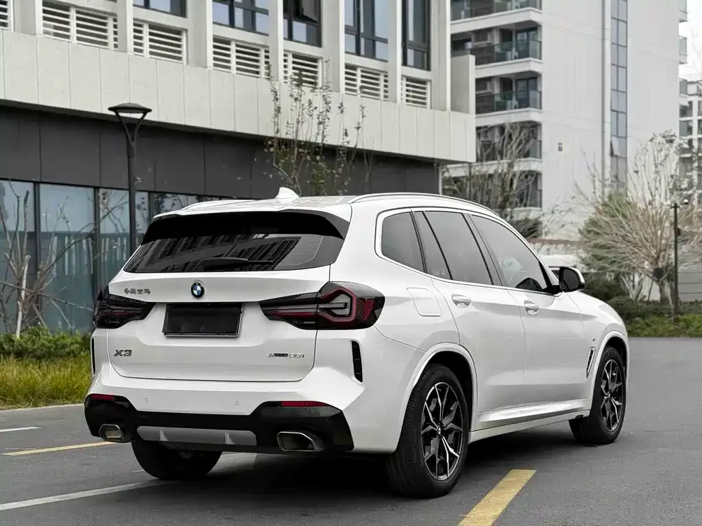 BMW X3 — фото 7