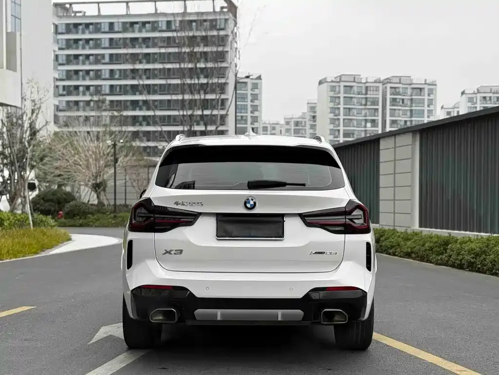 BMW X3 — фото 10