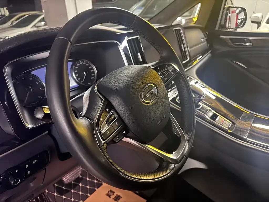 GAC Motor Trumpchi M8 — фото 10