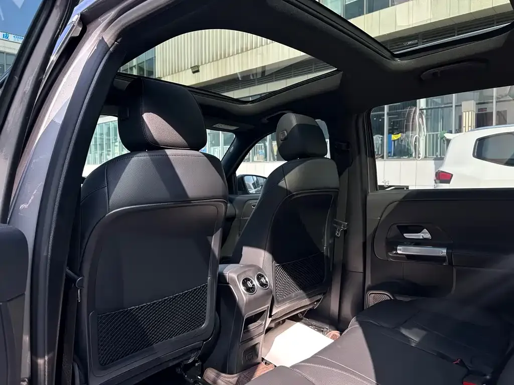 Mercedes-Benz GLB 2023 из CN, фото 4