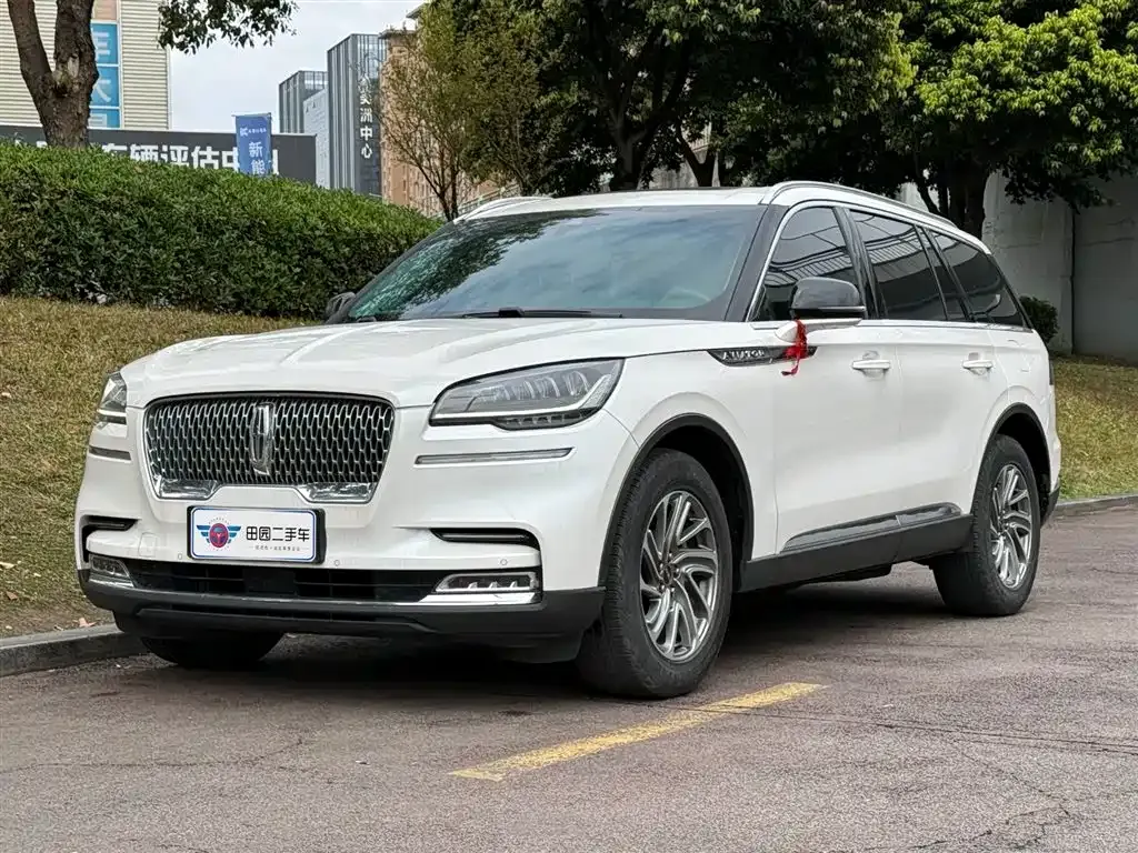 Lincoln Aviator — фото 1