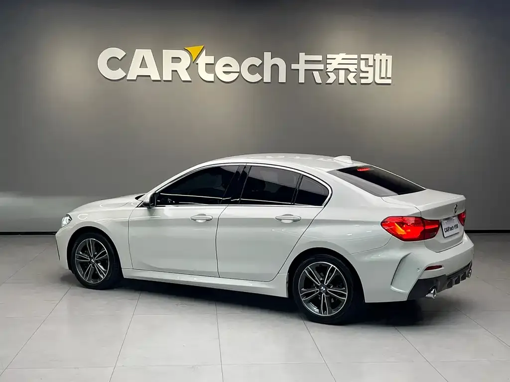 BMW 1 Series 2021 из CN, фото 5